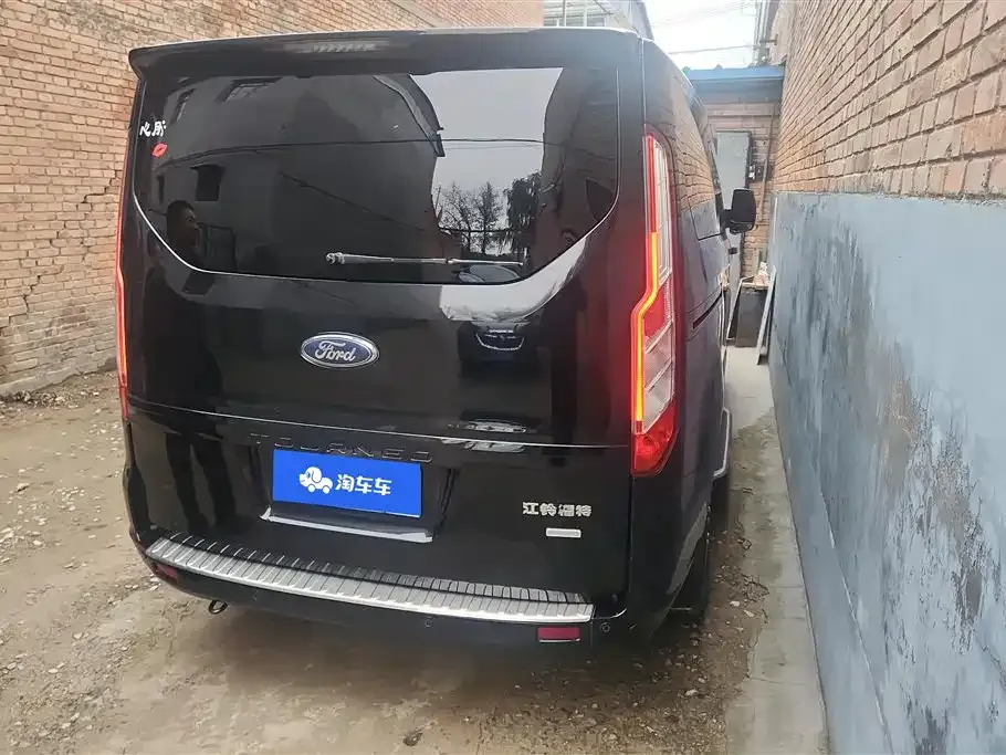 Ford Tourneo 2021 из CN, фото 3