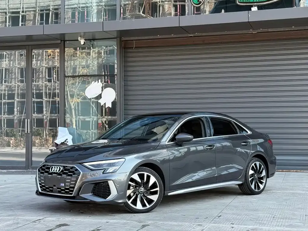 Audi A3 2024 из CN, фото 1