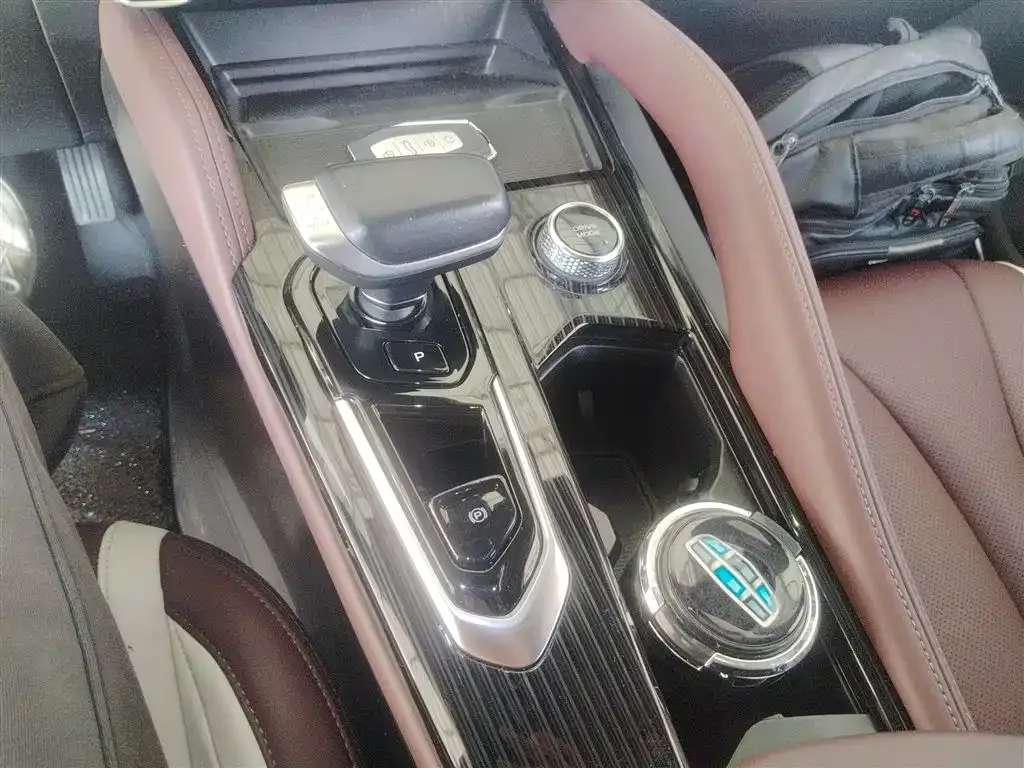 Geely Xingyue L 2023 из CN, фото 9