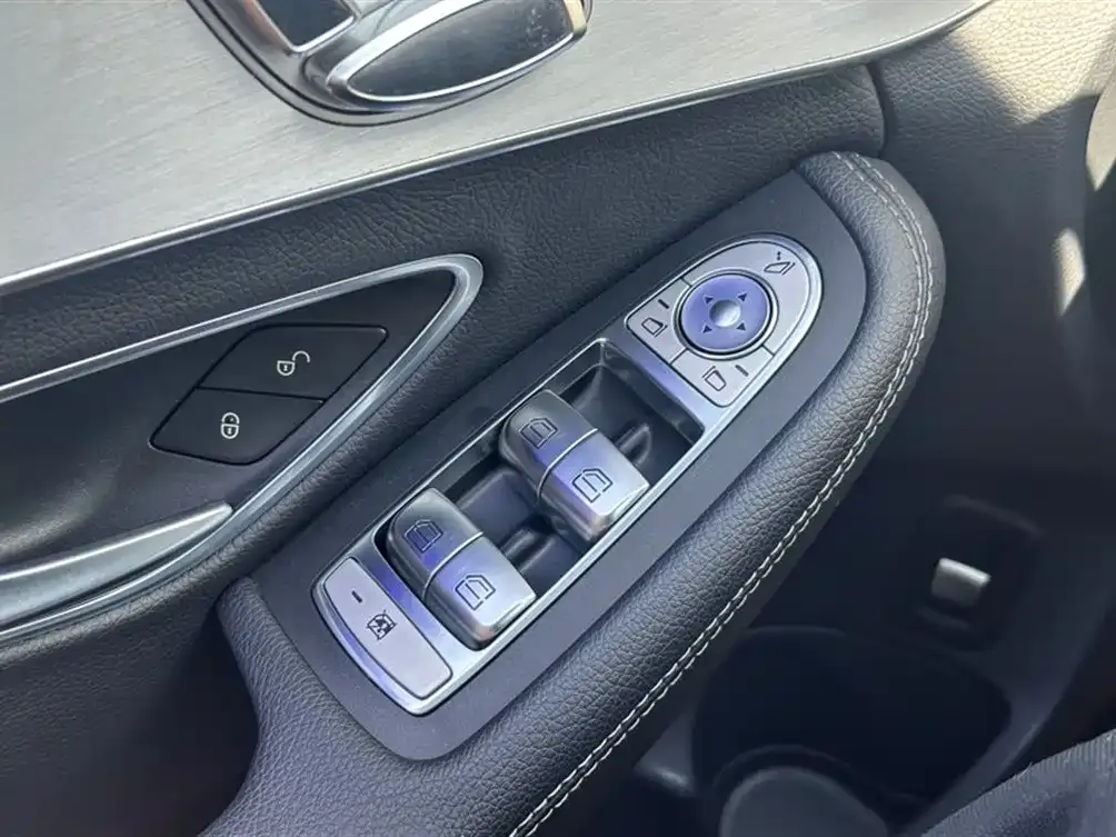 Mercedes-Benz C-Class 2021 из CN, фото 2