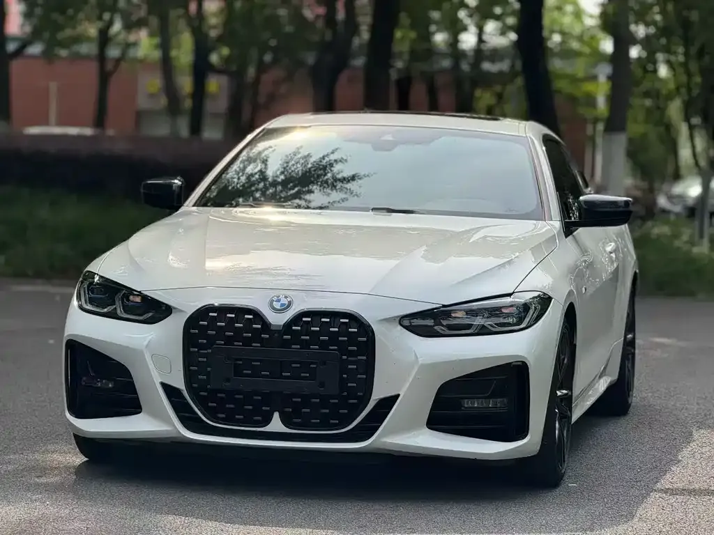 BMW 4 Series 2022 из CN, фото 1