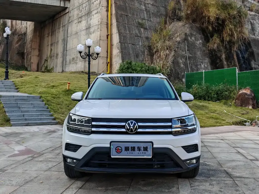 Volkswagen Tharu 2022 из CN, фото 7