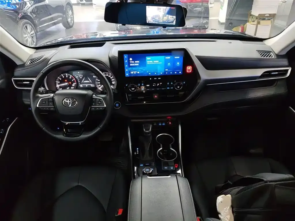 Toyota Highlander 2023 из CN, фото 6