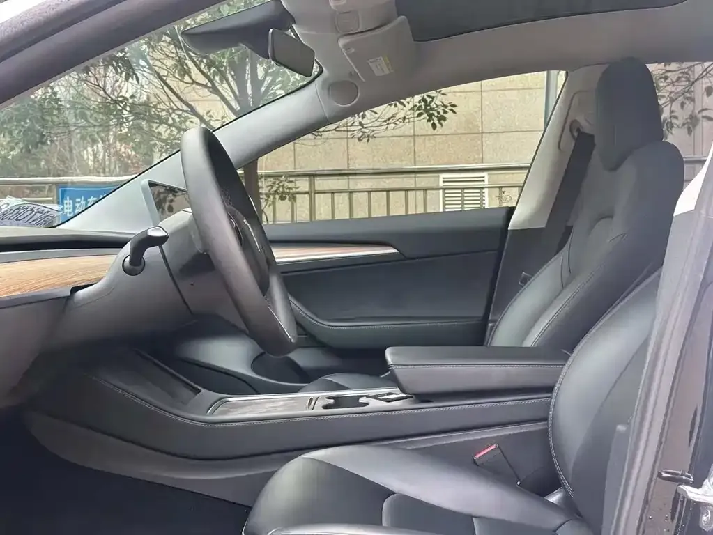 Tesla Model 3 2023 из CN, фото 7