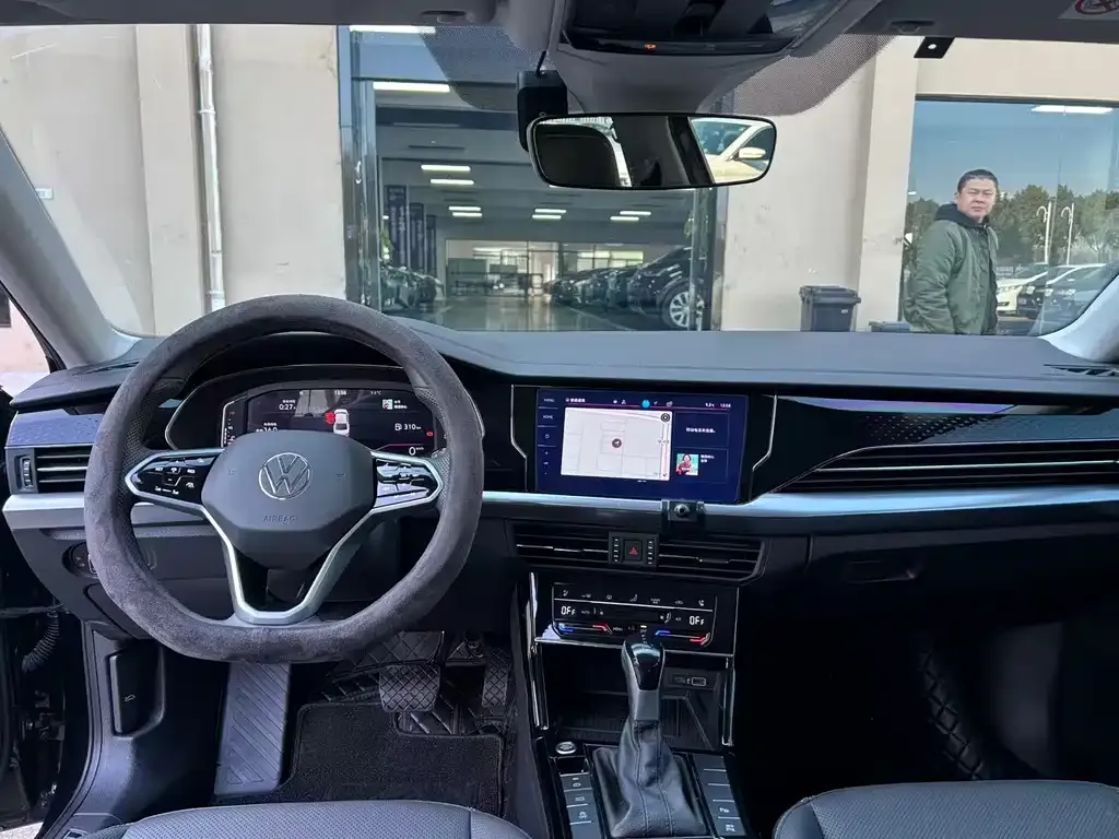 Volkswagen Passat 2024 из CN, фото 3