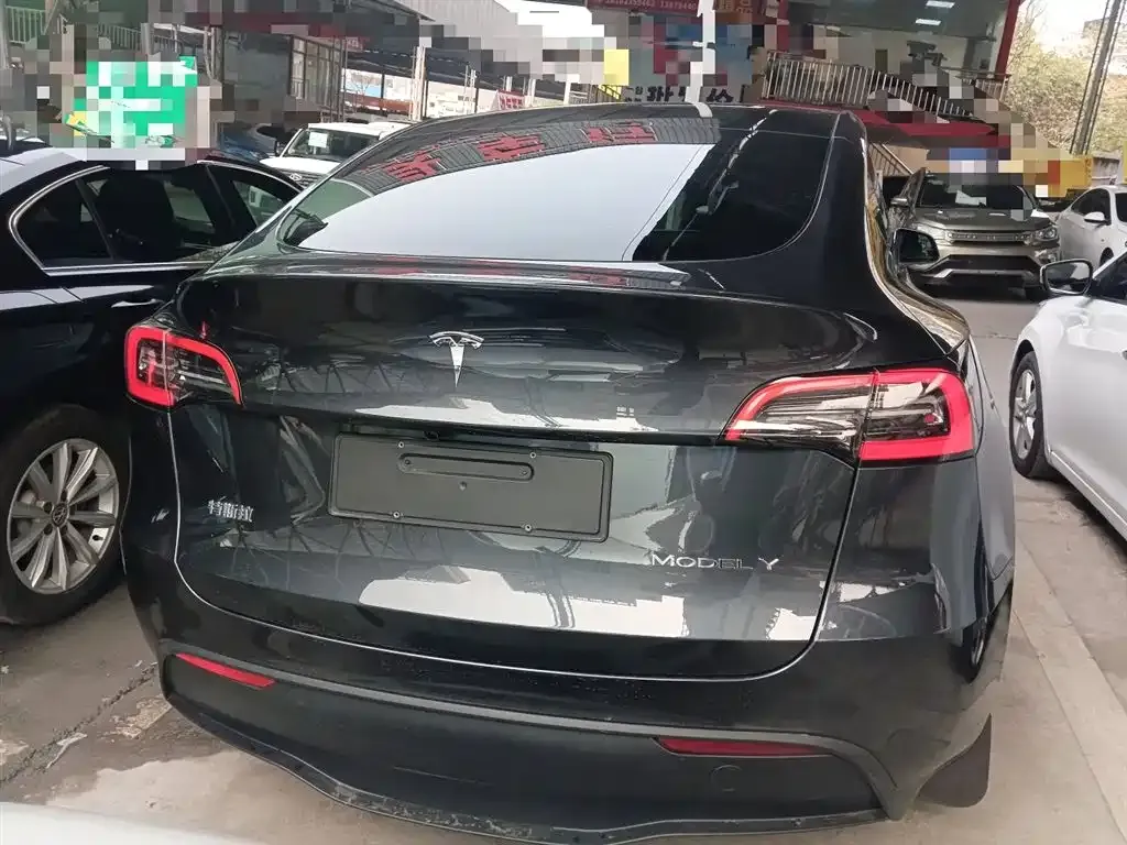 Tesla Model Y 2024 из CN, фото 3