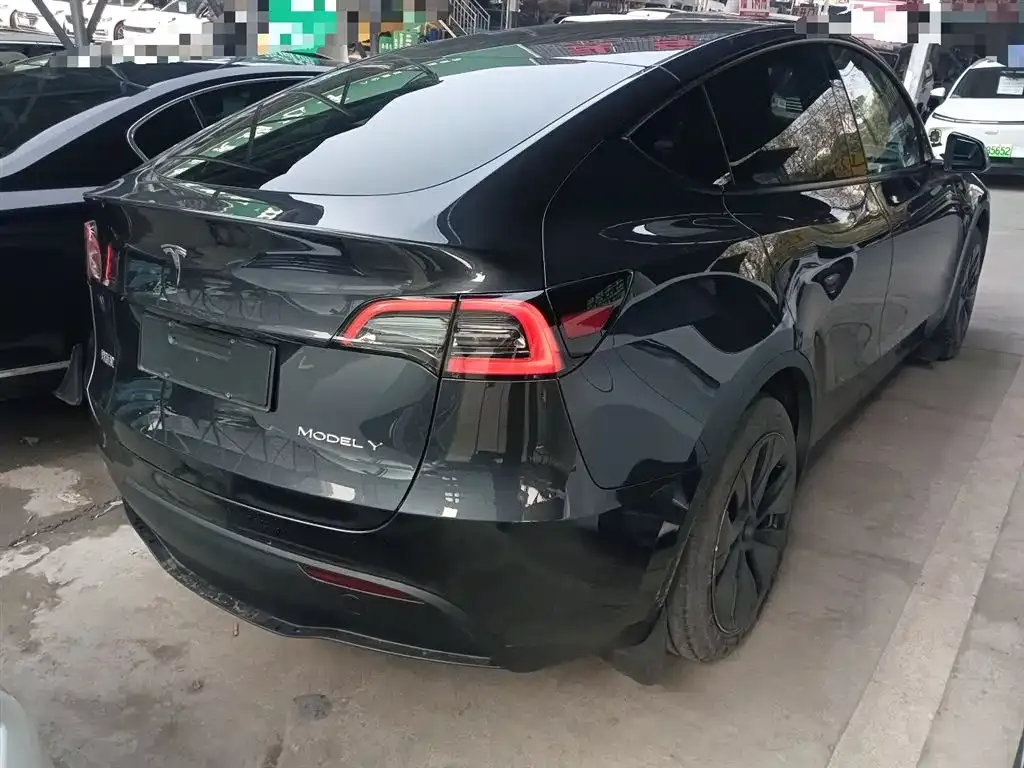 Tesla Model Y 2024 из CN, фото 4