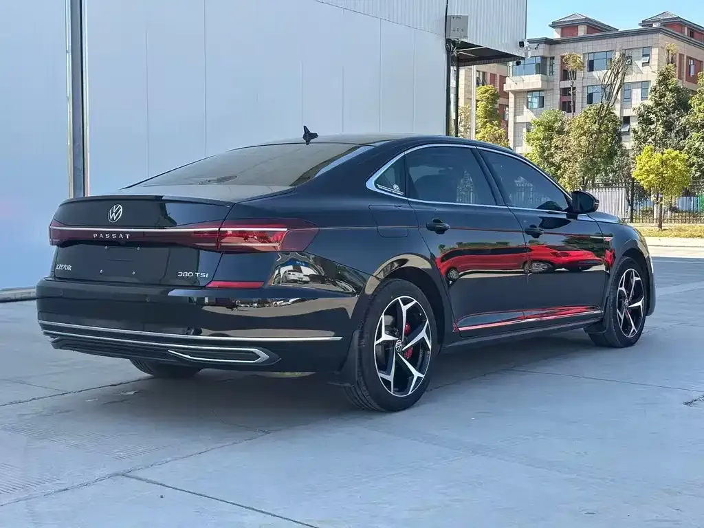 Volkswagen Passat 2025 из CN, фото 9