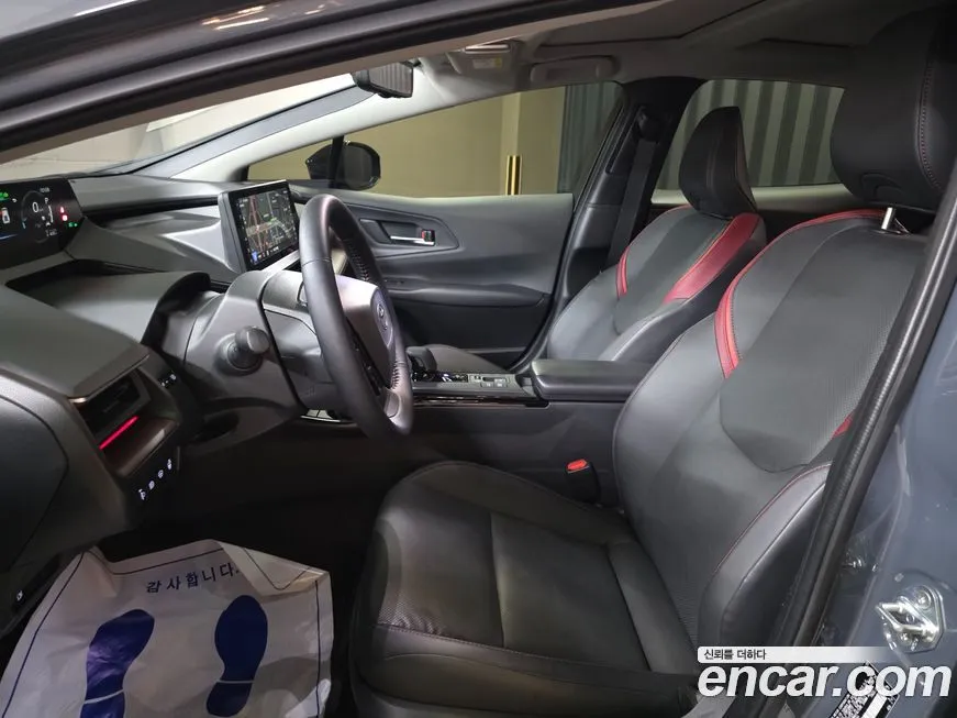 Toyota Prius 2024 из KR, фото 9