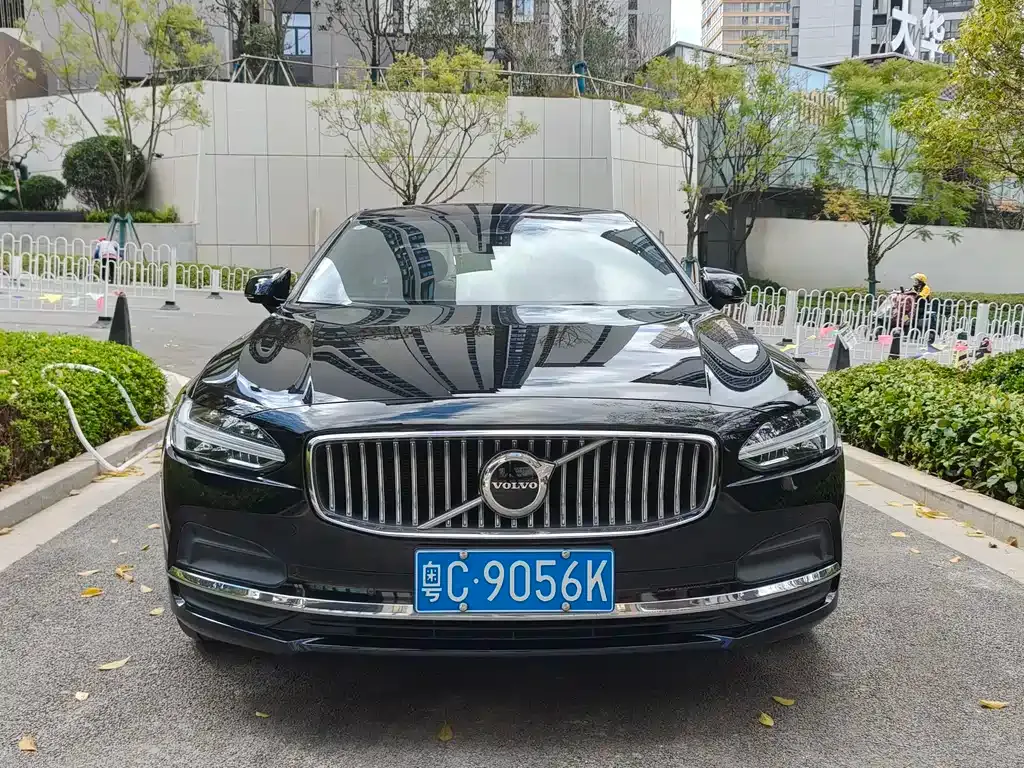 Volvo S90 2024 из CN, фото 9