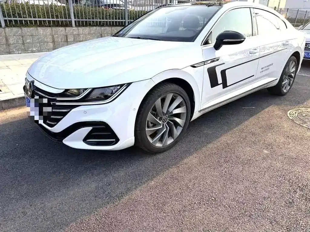 Volkswagen CC 2024 из CN, фото 1