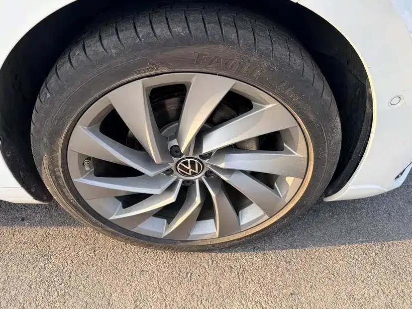 Volkswagen CC 2024 из CN, фото 6
