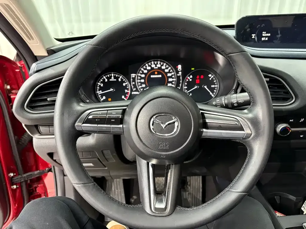 Mazda CX-30 2022 из CN, фото 5