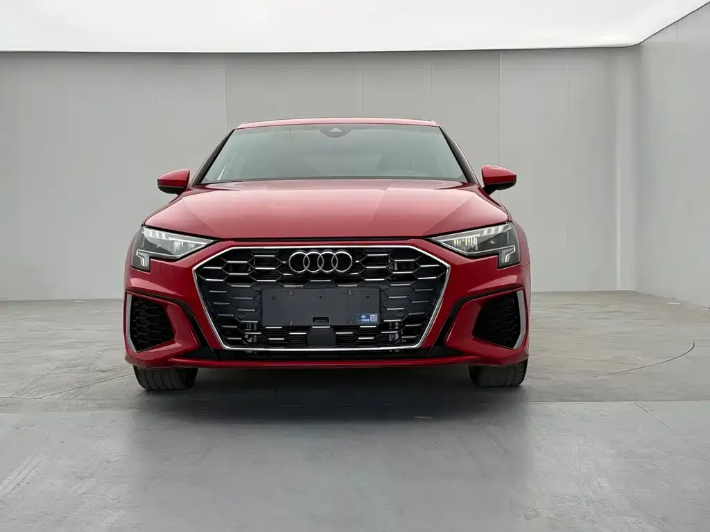 Audi A3 2022 из CN, фото 2