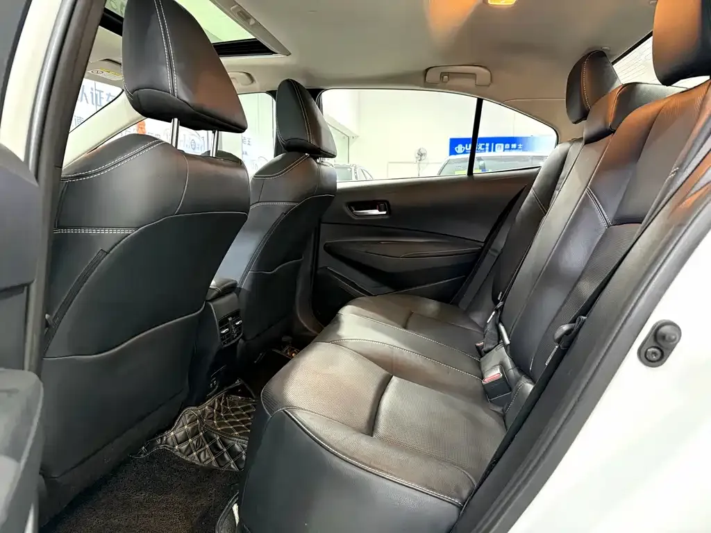 Toyota Corolla 2021 из CN, фото 9