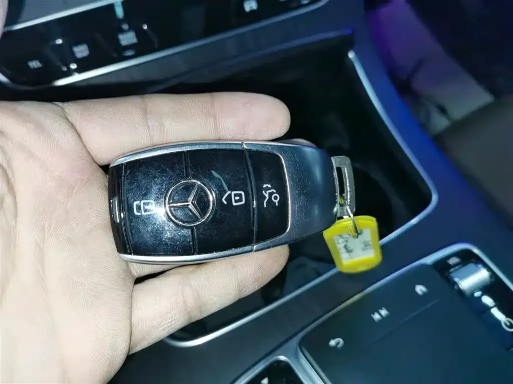 Mercedes-Benz E-Class 2022 из CN, фото 2