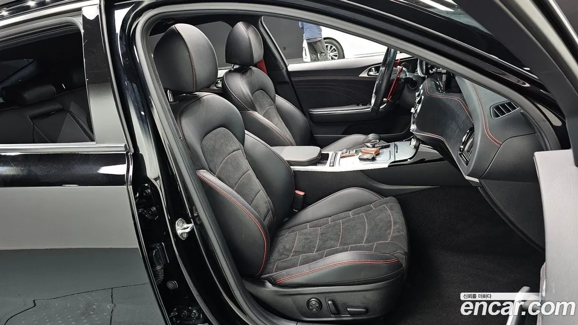 Kia Stinger 2023 из KR, фото 10