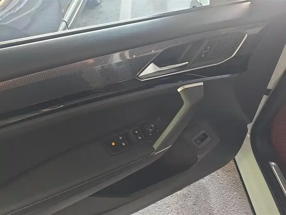 Volkswagen X 2022 из CN, фото 4