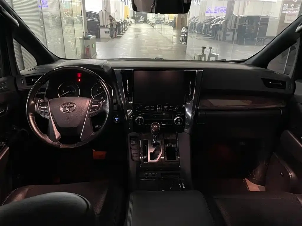 Toyota Vellfire 2021 из CN, фото 7