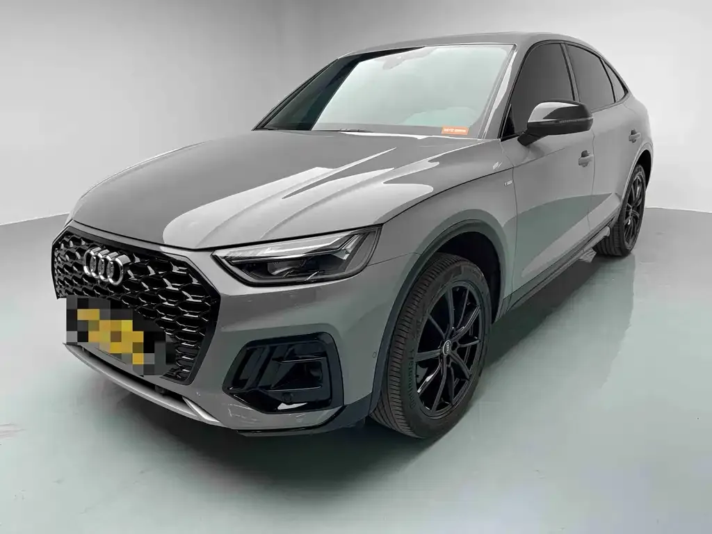 Audi Q5L Sportback 2021 из CN, фото 1