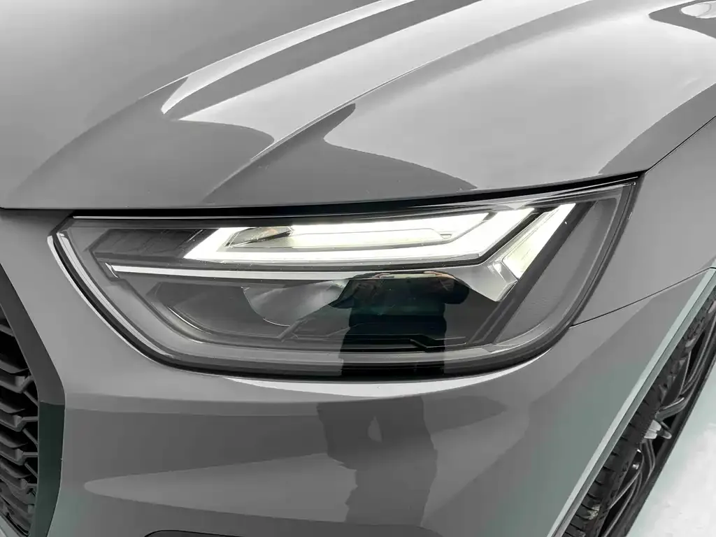 Audi Q5L Sportback 2021 из CN, фото 2