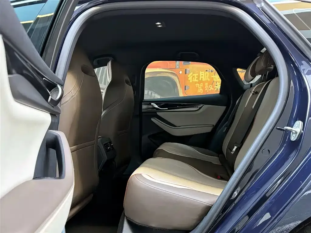 BYD Qin PLUS 2023 из CN, фото 8