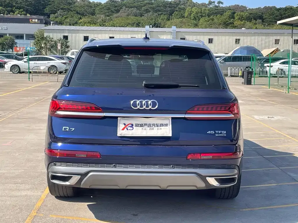 Audi Q7 2021 из CN, фото 2