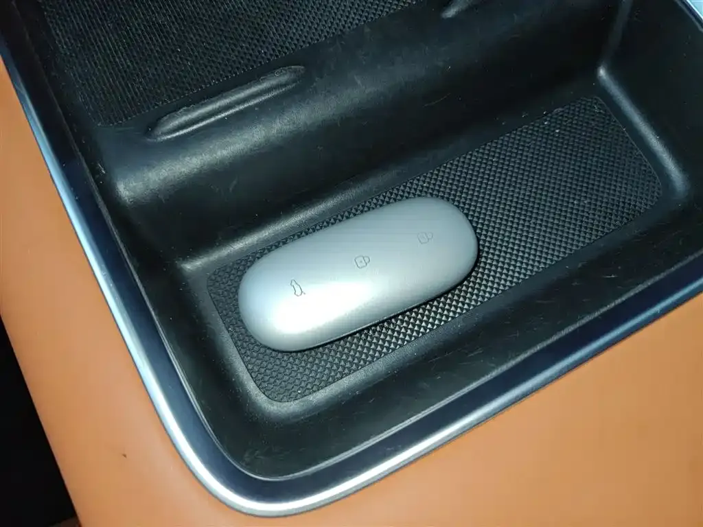 Li Auto L8 2023 из CN, фото 2