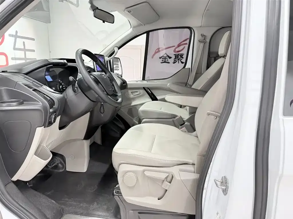 Ford Tourneo 2021 из CN, фото 6