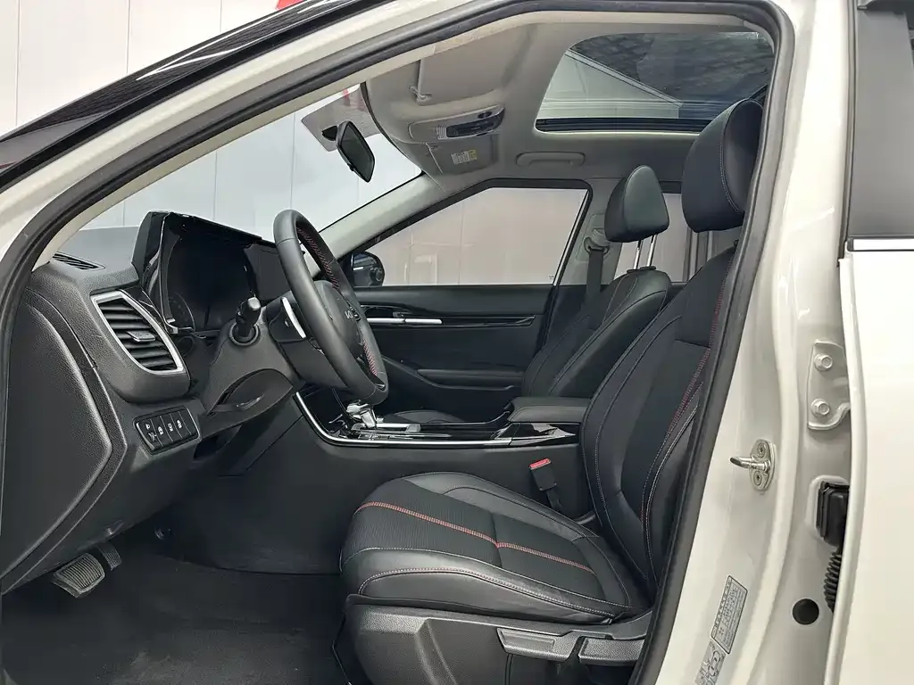 Kia KX3 2023 из CN, фото 4