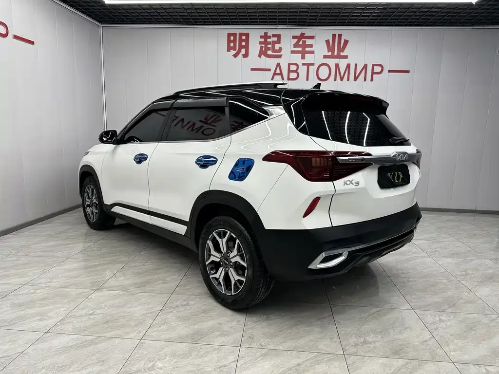 Kia KX3 2023 из CN, фото 8