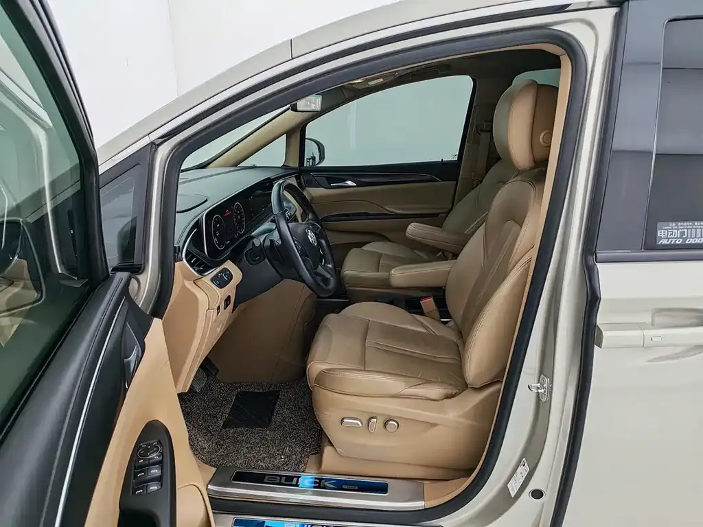Buick GL8 2021 из CN, фото 6