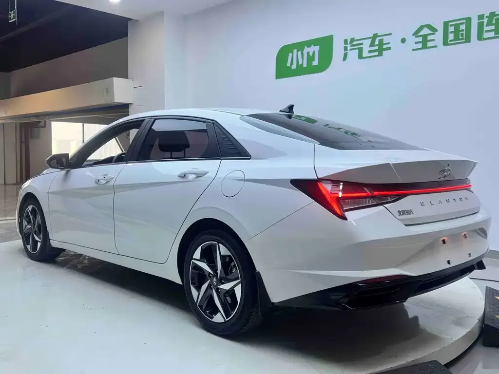 Hyundai Elantra 2023 из CN, фото 8