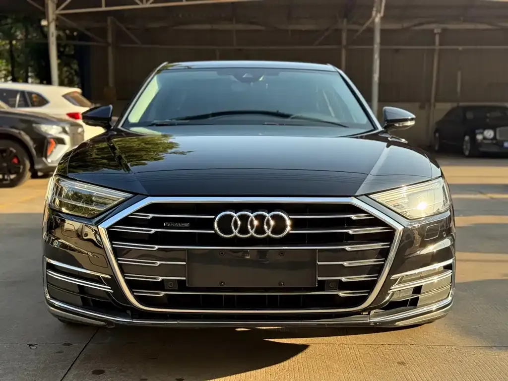 Audi A8 2021 из CN, фото 2