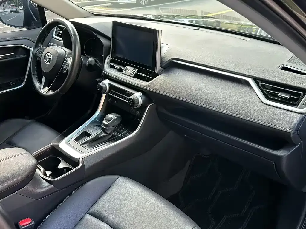 Toyota RAV4 2022 из CN, фото 6