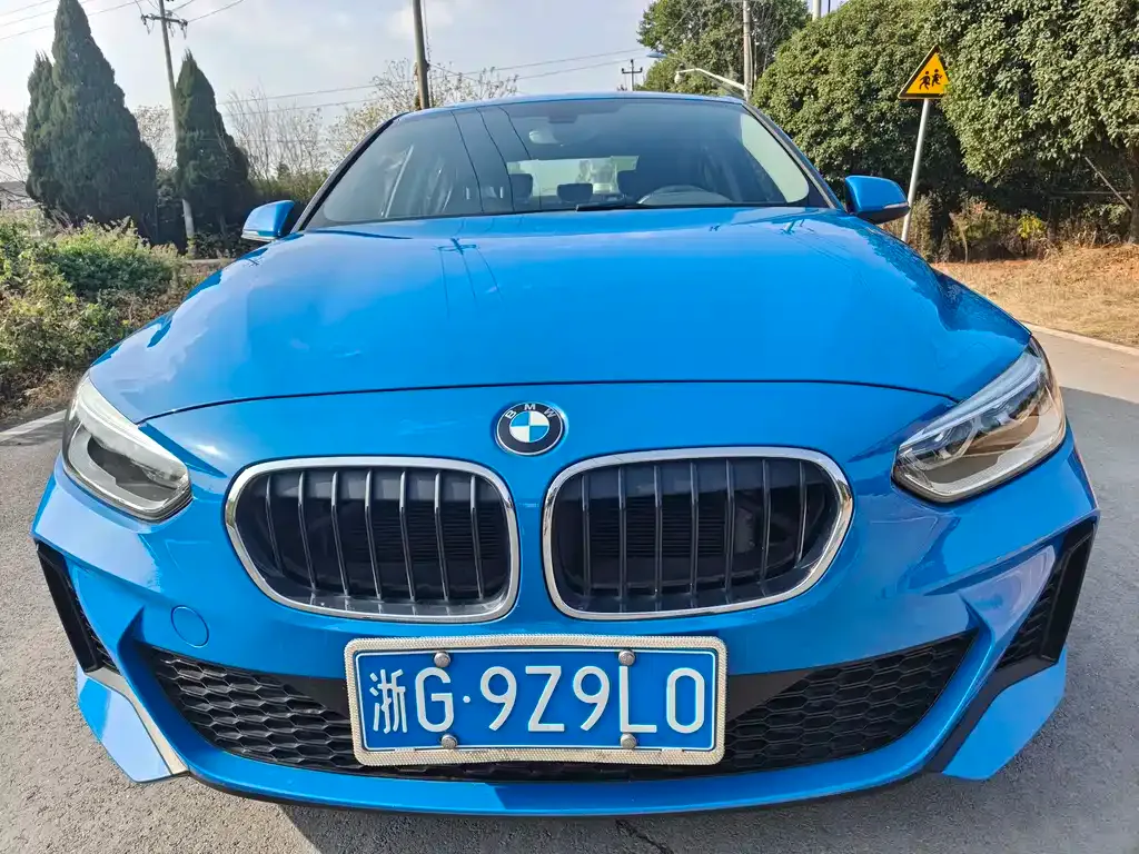 BMW 1 Series 2021 из CN, фото 1