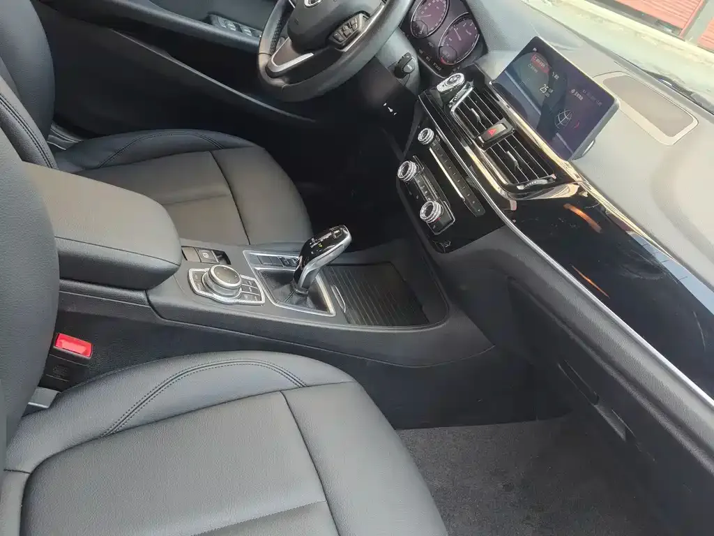 BMW 1 Series 2021 из CN, фото 10