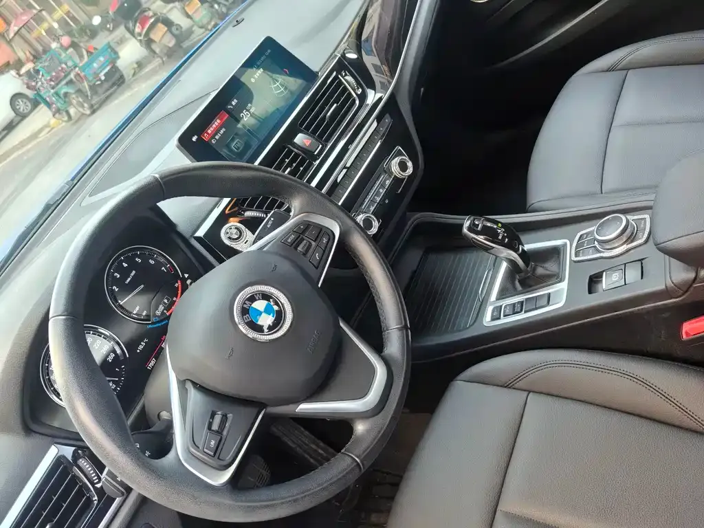 BMW 1 Series 2021 из CN, фото 6