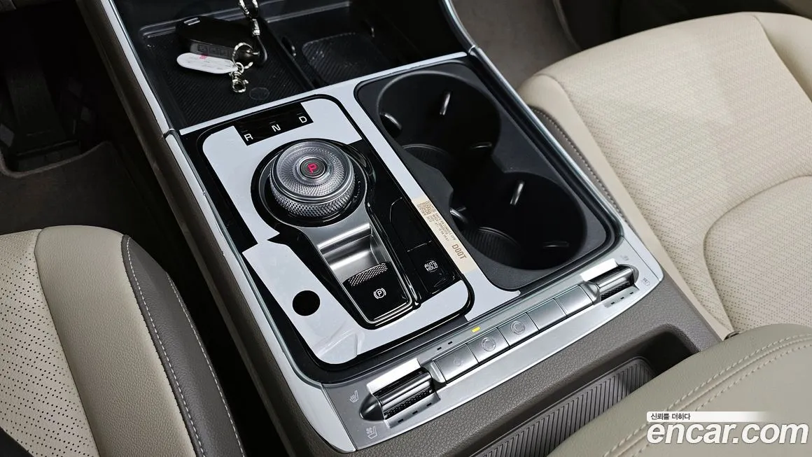 Kia Carnival — фото 10