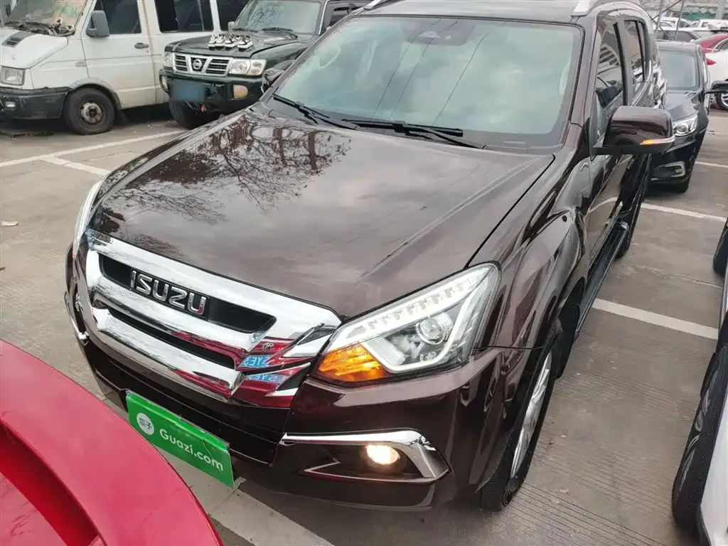 Isuzu MU-X 2024 из CN, фото 9
