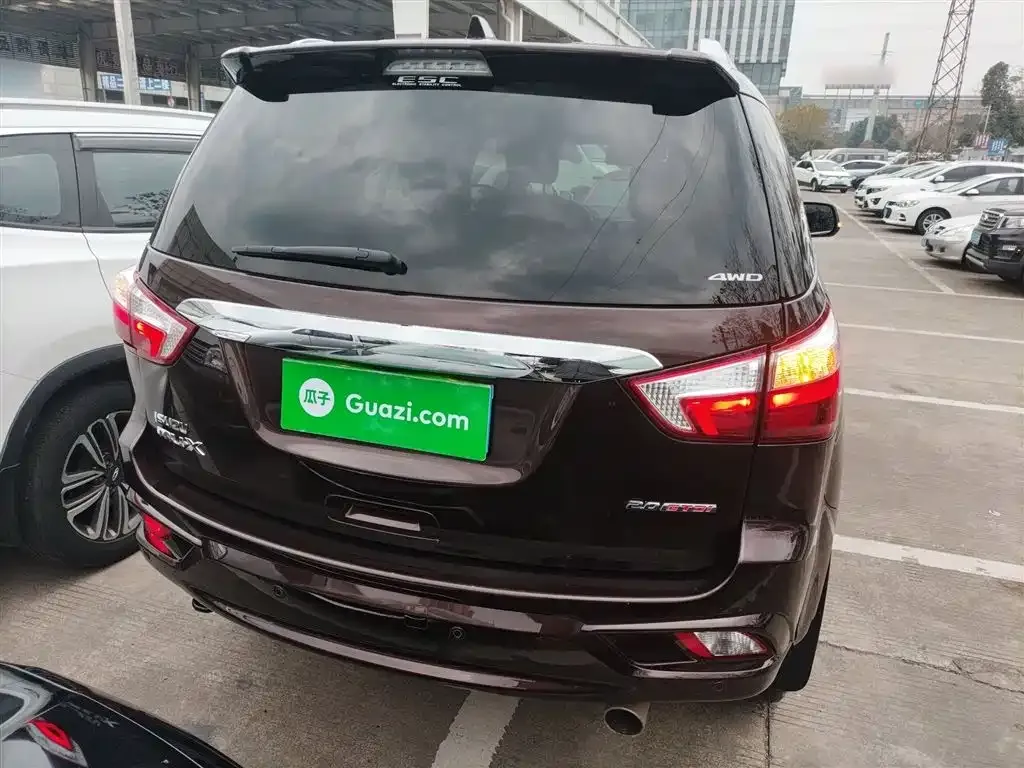 Isuzu MU-X 2024 из CN, фото 2