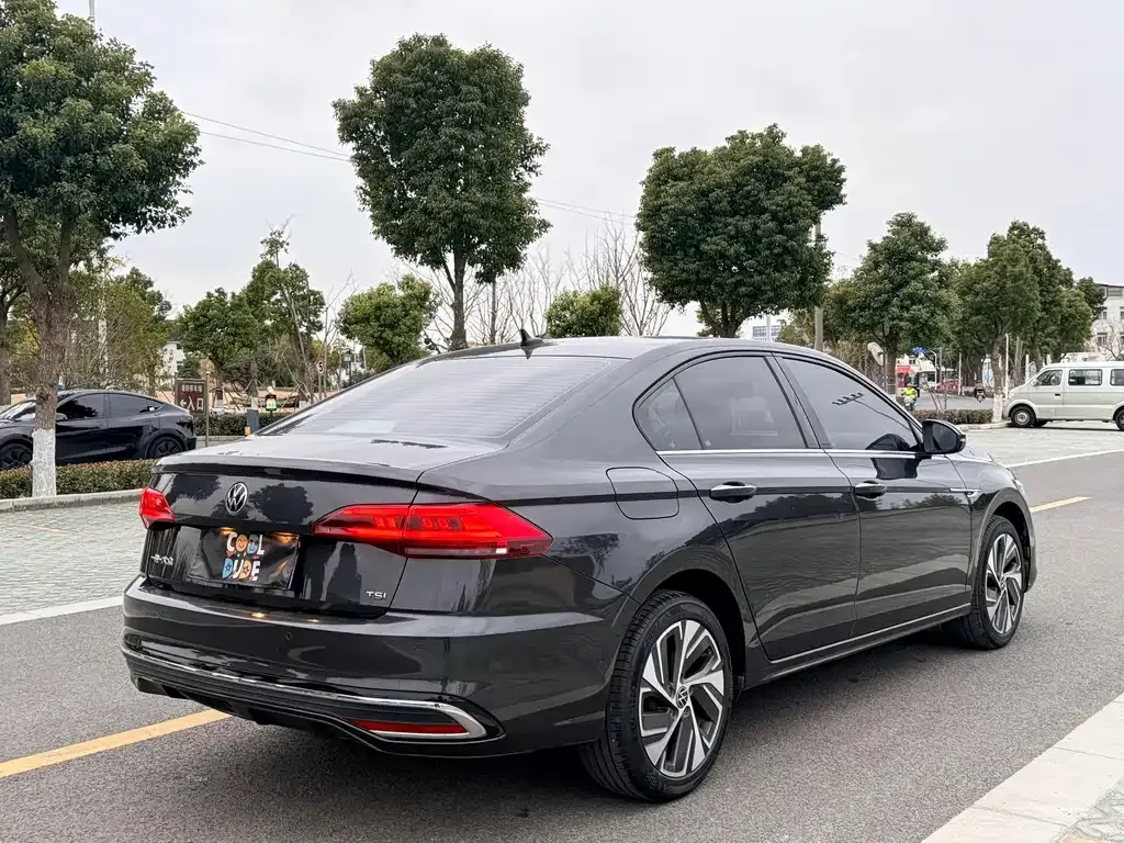 Volkswagen Bora 2023 из CN, фото 8