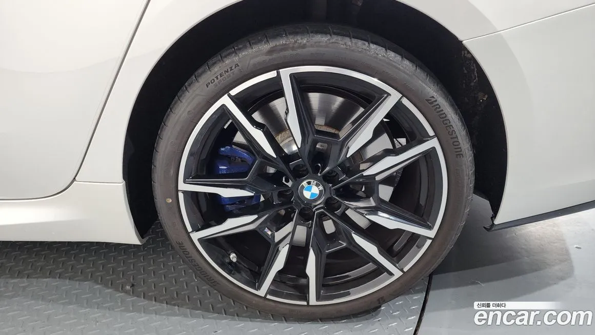 BMW 8-Series 2024 из KR, фото 8