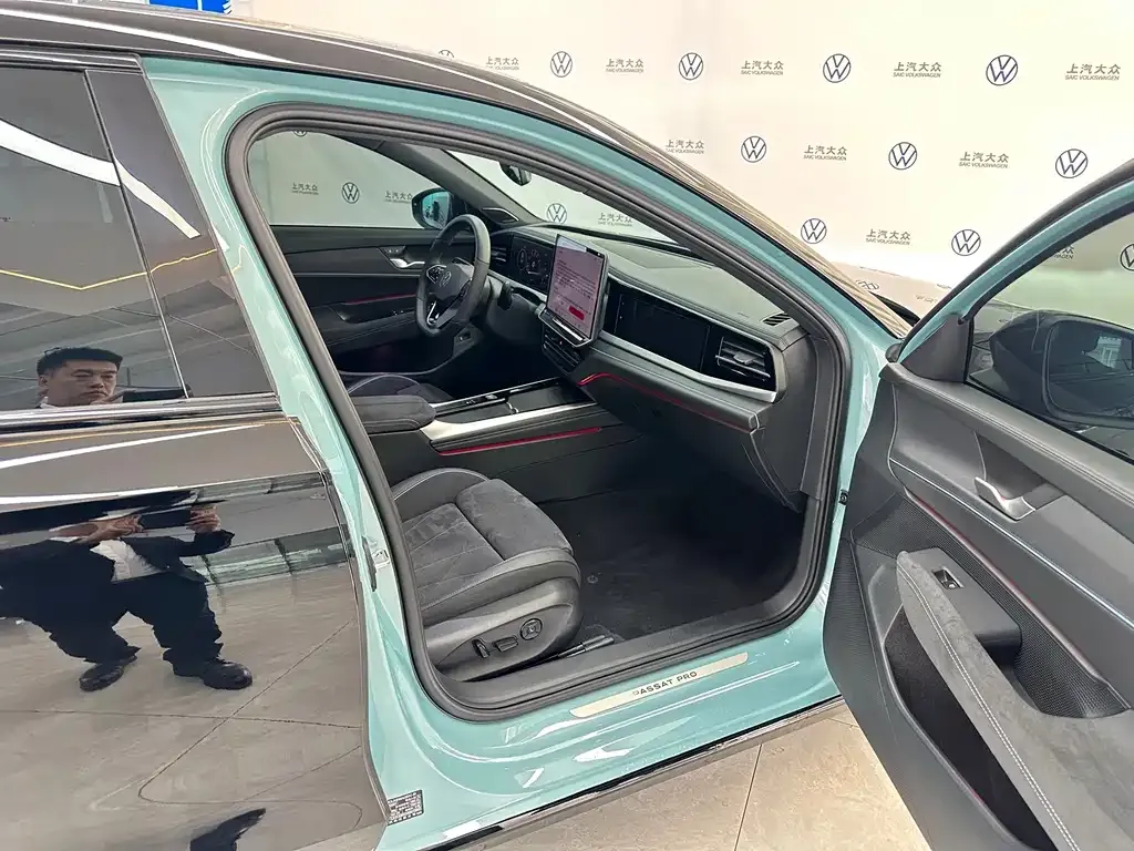 Volkswagen Passat — фото 7