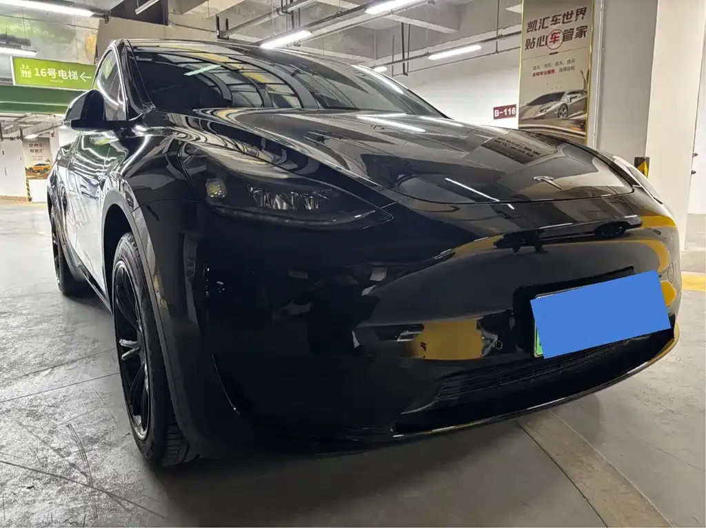 Tesla Model Y 2023 из CN, фото 1