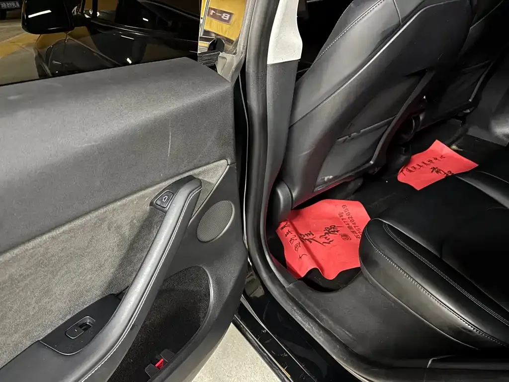 Tesla Model Y 2023 из CN, фото 5