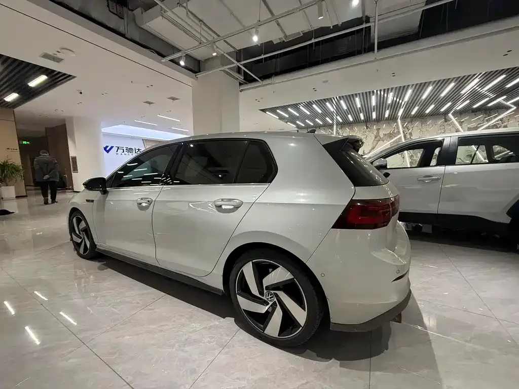 [object Object] Golf GTI 2023 из CN, фото 6