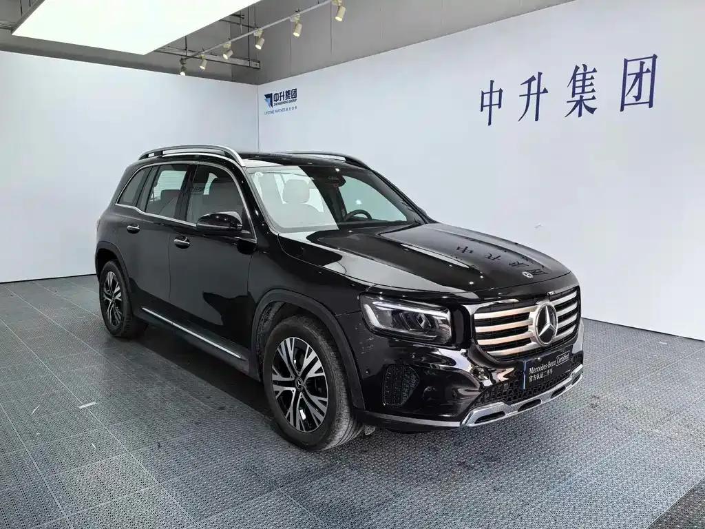 Mercedes-Benz GLB — фото 9