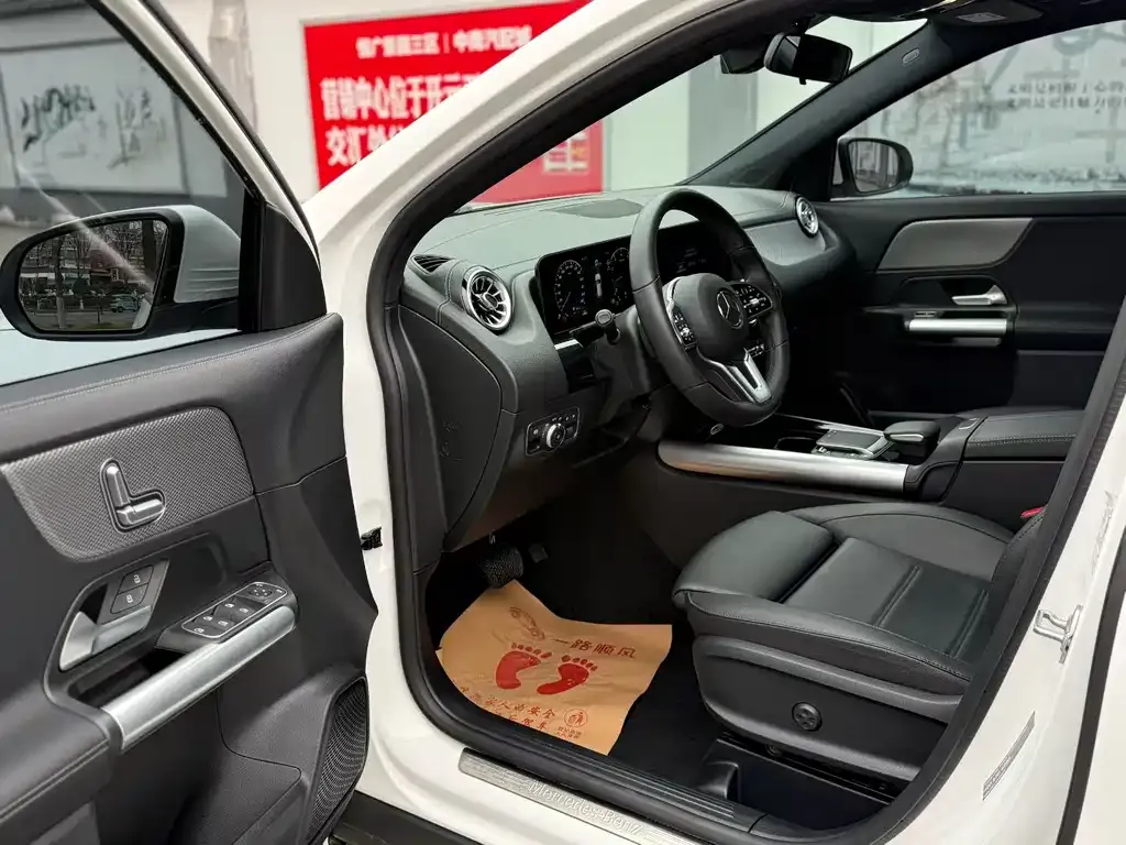 Mercedes-Benz GLA 2023 из CN, фото 4