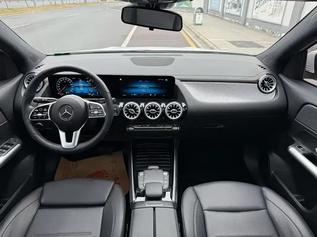 Mercedes-Benz GLA 2023 из CN, фото 3
